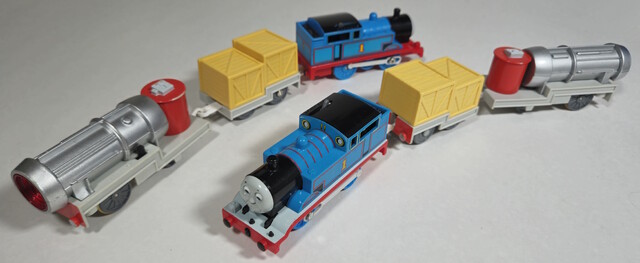 face_variation japan jet_engine motor_road_&_rail plarail power_car thomas thomas_the_tank_engine tomy toy train // 7967x3268 // 2.1MB